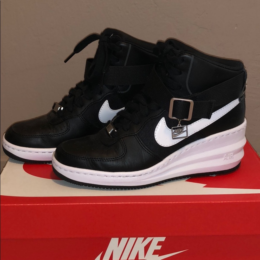 Used women’s Nike Lunar Air Force - 6 1/2